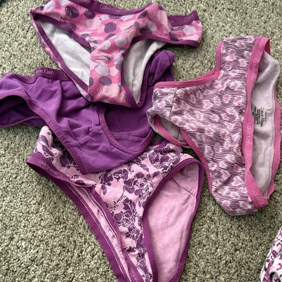 Assorted Kids Printed Panties - Picture 9 of 9